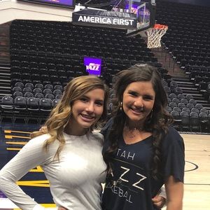 Meet your Posher, Olivia